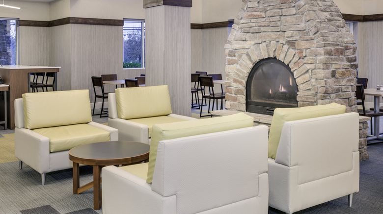 <b>Holiday Inn Express Hotel & Suites Lobby</b>. Images powered by <a href="https://www.leonardoworldwide.com/" title="Leonardo Worldwide" target="_blank">Leonardo</a>.