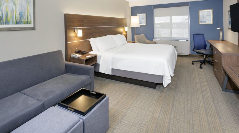 <b>Holiday Inn Express Hotel & Suites Room</b>. Images powered by <a href="https://www.leonardoworldwide.com/" title="Leonardo Worldwide" target="_blank">Leonardo</a>.