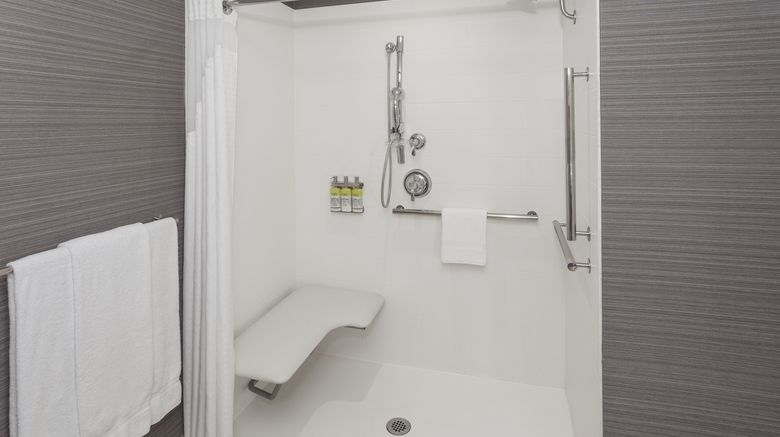 <b>Holiday Inn Express Hotel & Suites Room</b>. Images powered by <a href="https://www.leonardoworldwide.com/" title="Leonardo Worldwide" target="_blank">Leonardo</a>.