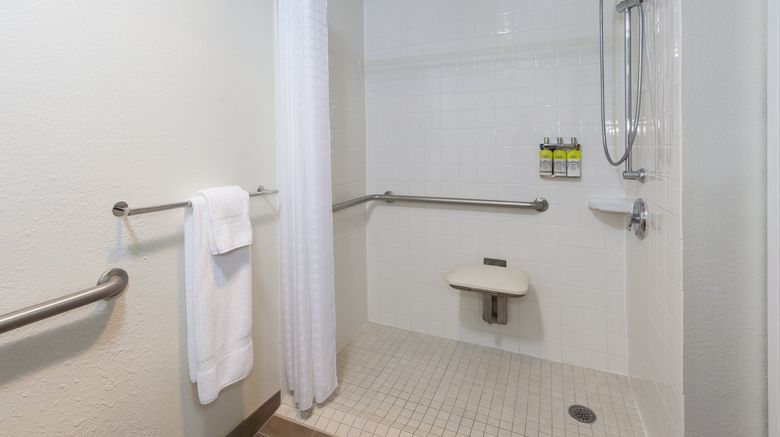 <b>Candlewood Suites Grand Rapids Airport Room</b>. Images powered by <a href="https://www.leonardoworldwide.com/" title="Leonardo Worldwide" target="_blank">Leonardo</a>.