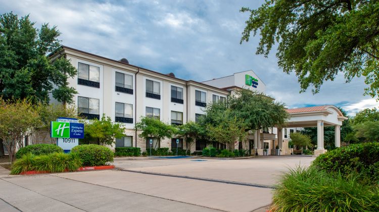 Holiday Inn Express & Suites Austin-(NW) Exterior