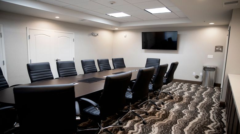 <b>Staybridge Suites Auburn Hills Meeting</b>. Images powered by <a href="https://www.leonardoworldwide.com/" title="Leonardo Worldwide" target="_blank">Leonardo</a>.