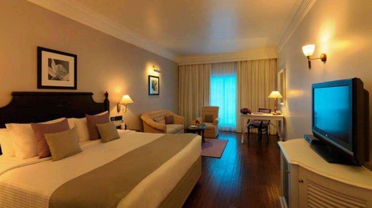 Hotel Royal Orchid Room