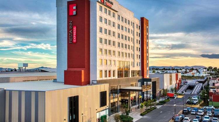 Fiesta Inn Express Puebla Explanada Exterior