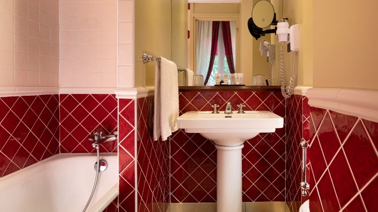 Britannique Hotel Room