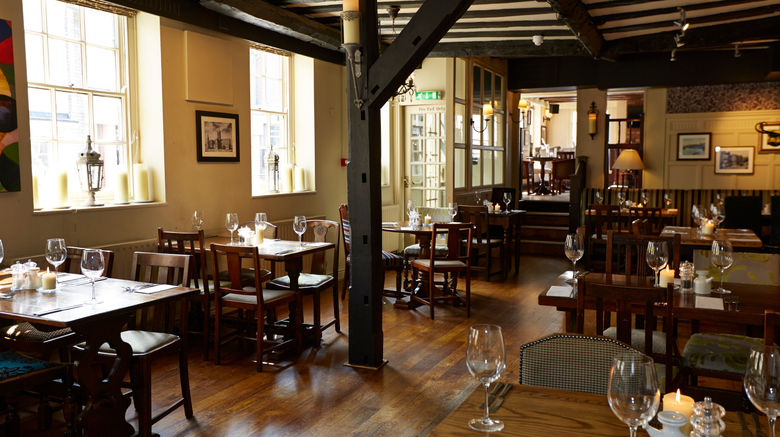 <b>Ye Olde Talbot Hotel Restaurant</b>. Images powered by <a href="https://www.leonardoworldwide.com/" title="Leonardo Worldwide" target="_blank">Leonardo</a>.