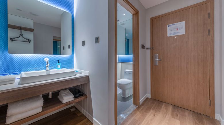 <b>Holiday Inn Express Chongqing Zhongxian Room</b>. Images powered by <a href="https://www.leonardoworldwide.com/" title="Leonardo Worldwide" target="_blank">Leonardo</a>.