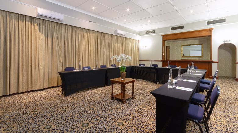 <b>Holiday Inn Johannesburg Sunnyside Park Meeting</b>. Images powered by <a href="https://www.leonardoworldwide.com/" title="Leonardo Worldwide" target="_blank">Leonardo</a>.