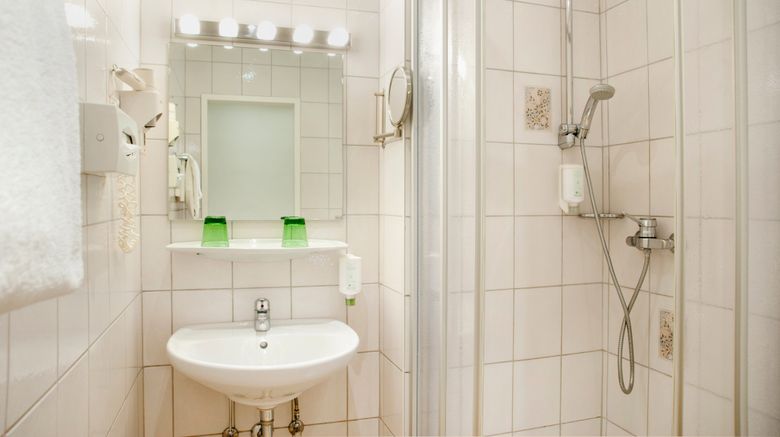 <b>Hotel Zipser Room</b>. Images powered by <a href="https://www.leonardoworldwide.com/" title="Leonardo Worldwide" target="_blank">Leonardo</a>.