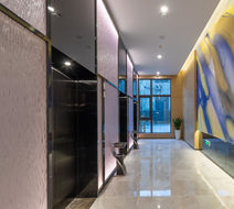 Holiday Inn Express Kaifeng City Center Exterior