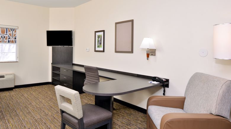 <b>Candlewood Suites Winchester Room</b>. Images powered by <a href="https://www.leonardoworldwide.com/" title="Leonardo Worldwide" target="_blank">Leonardo</a>.