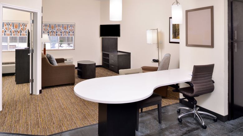 <b>Candlewood Suites Winchester Suite</b>. Images powered by <a href="https://www.leonardoworldwide.com/" title="Leonardo Worldwide" target="_blank">Leonardo</a>.