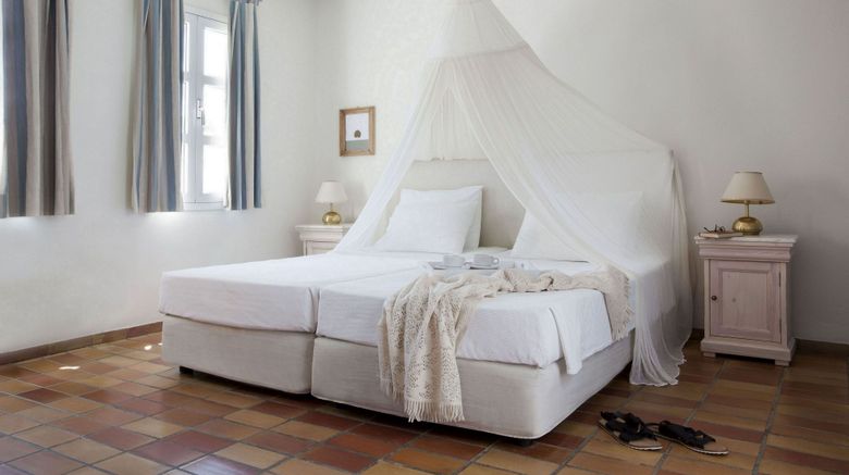 <b>Candia Park Village Room</b>. Images powered by <a href="https://www.leonardoworldwide.com/" title="Leonardo Worldwide" target="_blank">Leonardo</a>.