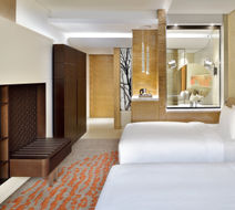 Crowne Plaza Dubai Marina Room