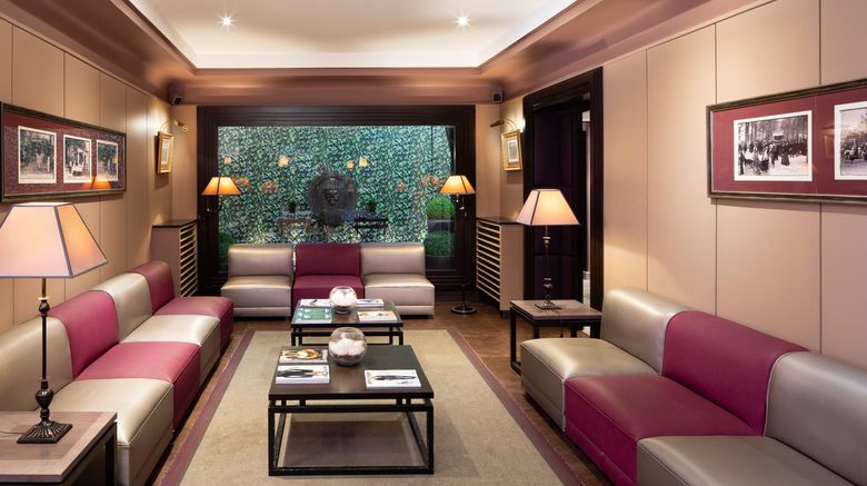 <b>Elysees Hotel Paris Lobby</b>. Images powered by <a href="https://www.leonardoworldwide.com/" title="Leonardo Worldwide" target="_blank">Leonardo</a>.