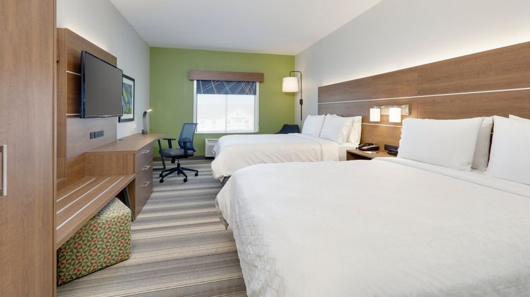 Holiday Inn Express & Suites Denton Room