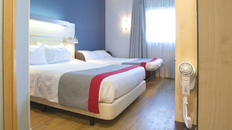 Holiday Inn Express Valencia Bonaire Room