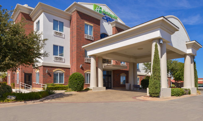Holiday Inn Express/Suites Abilene Mall Exterior