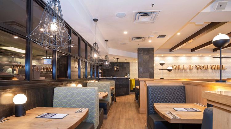Sandman Hotel Calgary City Centre Restaurant