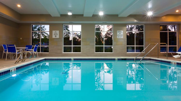 Holiday Inn Express Suites Tukwila Pool