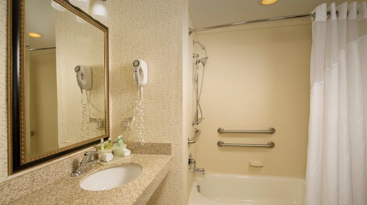 Holiday Inn Express Hotel & Suites Room