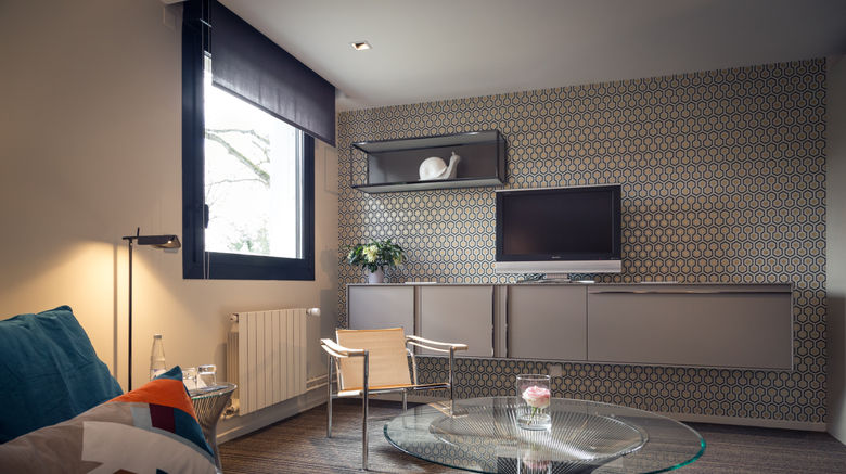 <b>L'Assiette Champenoise Room</b>. Images powered by <a href="https://www.leonardoworldwide.com/" title="Leonardo Worldwide" target="_blank">Leonardo</a>.