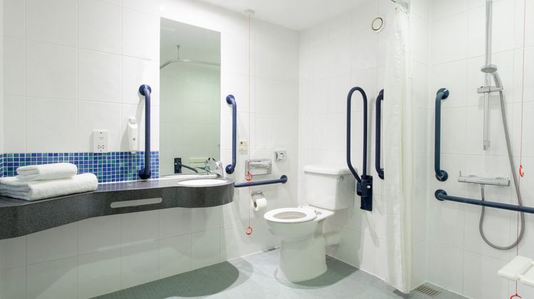 Holiday Inn Express Town Centre Room