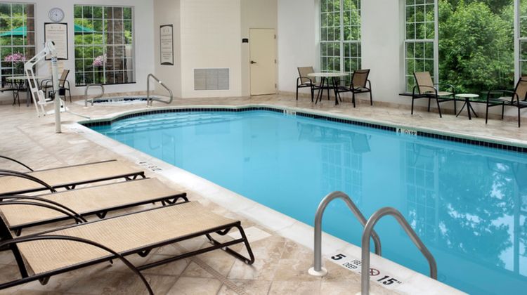 Staybridge Suites North Brunswick Pool