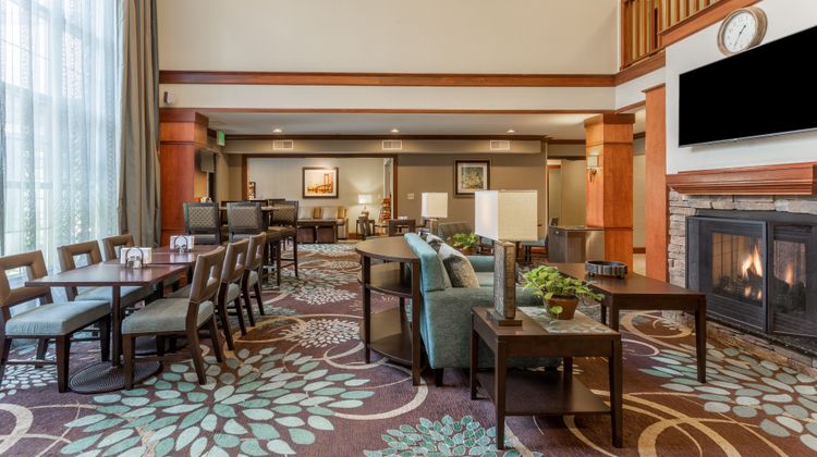 Staybridge Suites Davenport Restaurant