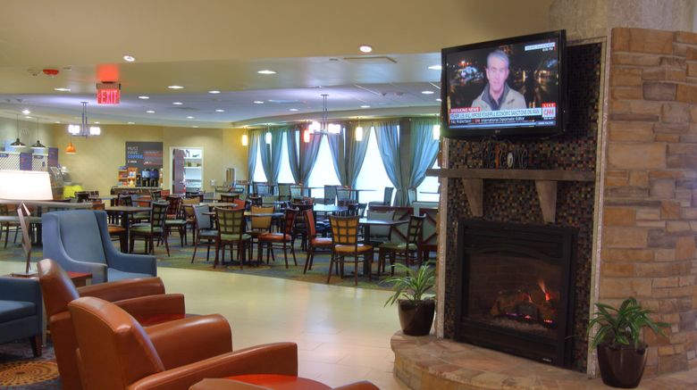 <b>Holiday Inn Express & Stes Lobby</b>. Images powered by <a href="https://www.leonardoworldwide.com/" title="Leonardo Worldwide" target="_blank">Leonardo</a>.