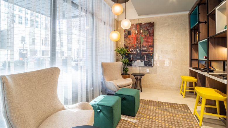 <b>Holiday Inn Columbia-Downtown Lobby</b>. Images powered by <a href="https://www.leonardoworldwide.com/" title="Leonardo Worldwide" target="_blank">Leonardo</a>.