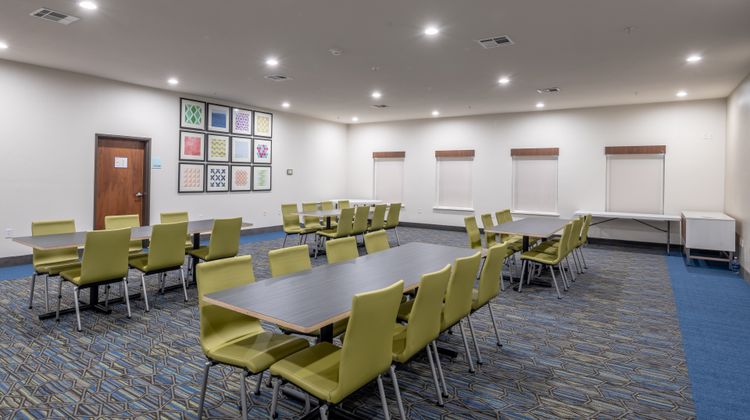 Holiday Inn Express & Suites N Waco Area Meeting