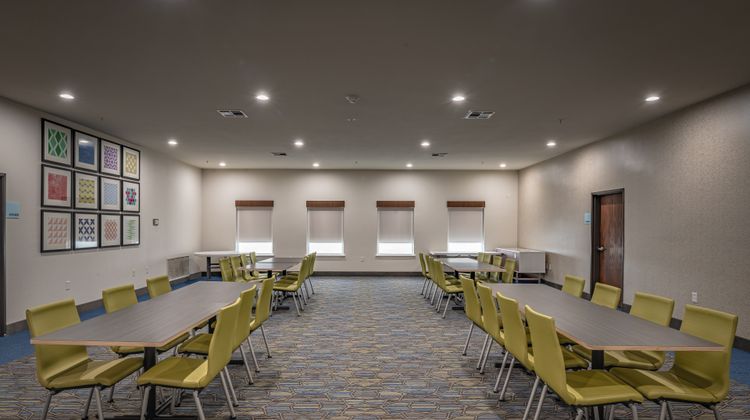 Holiday Inn Express & Suites N Waco Area Meeting