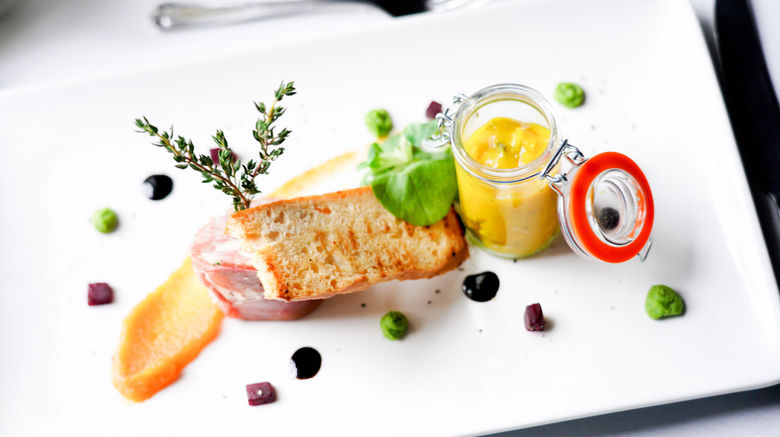 <b>Hardwick Hall Hotel Restaurant</b>. Images powered by <a href="https://www.leonardoworldwide.com/" title="Leonardo Worldwide" target="_blank">Leonardo</a>.
