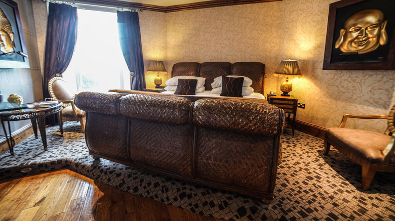 <b>Hardwick Hall Hotel Room</b>. Images powered by <a href="https://www.leonardoworldwide.com/" title="Leonardo Worldwide" target="_blank">Leonardo</a>.