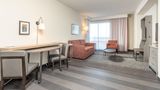 Holiday Inn & Suites Memphis - Wolfchase Suite
