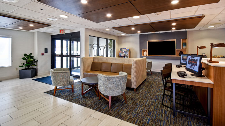 <b>Holiday Inn Express Lobby</b>. Images powered by <a href="https://www.leonardoworldwide.com/" title="Leonardo Worldwide" target="_blank">Leonardo</a>.
