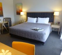 Park Ridge Retreat Room