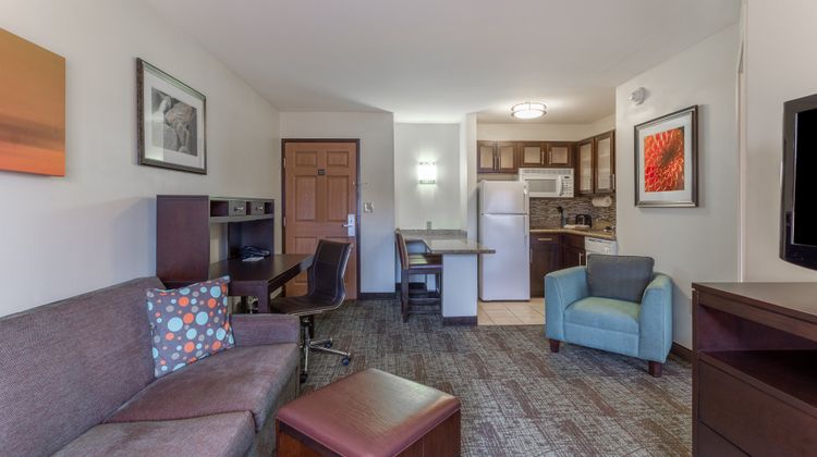 Staybridge Suites Davenport Room