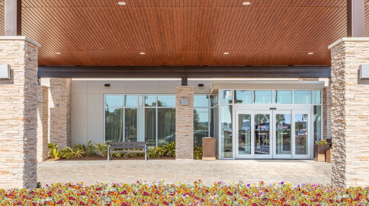 Holiday Inn Express & Suites Eglin Area Exterior