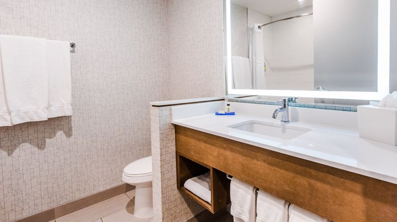 <b>Holiday Inn Express/Stes West Edmonton Room</b>. Images powered by <a href="https://www.leonardoworldwide.com/" title="Leonardo Worldwide" target="_blank">Leonardo</a>.