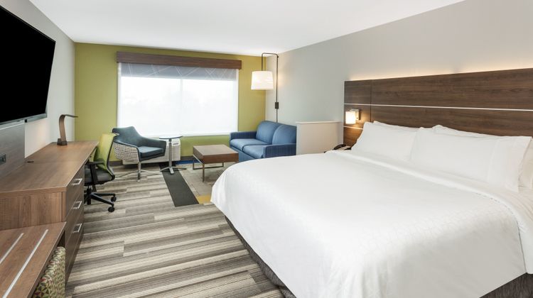 Holiday Inn Express & Suites Hudson I-94 Suite