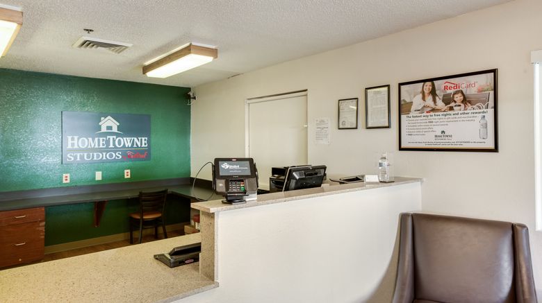 <b>HomeTowne Studios Spartanburg- Asheville Lobby</b>. Images powered by <a href="https://www.leonardoworldwide.com/" title="Leonardo Worldwide" target="_blank">Leonardo</a>.