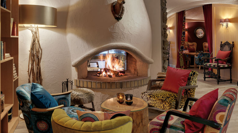 <b>Morosani Posthotel Lobby</b>. Images powered by <a href="https://www.leonardoworldwide.com/" title="Leonardo Worldwide" target="_blank">Leonardo</a>.