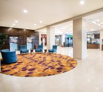 Holiday Inn Express Lobby
