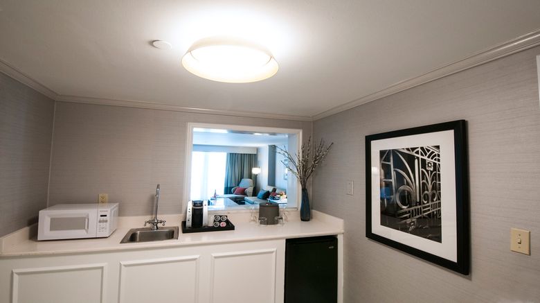 <b>InterContinental Kansas City Suite</b>. Images powered by <a href="https://www.leonardoworldwide.com/" title="Leonardo Worldwide" target="_blank">Leonardo</a>.