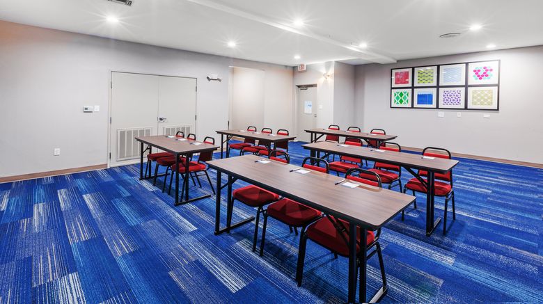 <b>Holiday Inn Express & Suites-Port Lavaca Meeting</b>. Images powered by <a href="https://www.leonardoworldwide.com/" title="Leonardo Worldwide" target="_blank">Leonardo</a>.