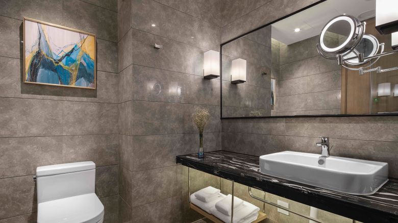 <b>Holiday Inn Chengdu Airport Room</b>. Images powered by <a href="https://www.leonardoworldwide.com/" title="Leonardo Worldwide" target="_blank">Leonardo</a>.