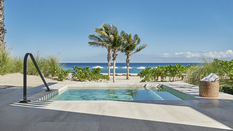 <b>Four Seasons Resort Los Cabos Pool</b>. Images powered by <a href="https://www.leonardoworldwide.com/" title="Leonardo Worldwide" target="_blank">Leonardo</a>.