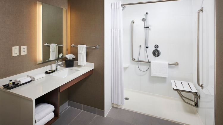 Staybridge Suites Niagara-on-the-Lake Room
